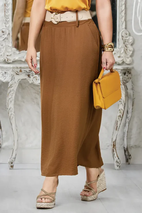 Falda midi