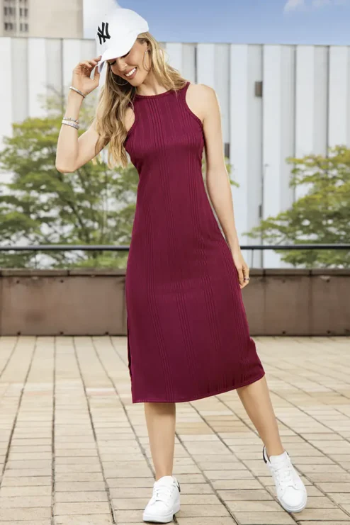 Vestido midi escote redondo